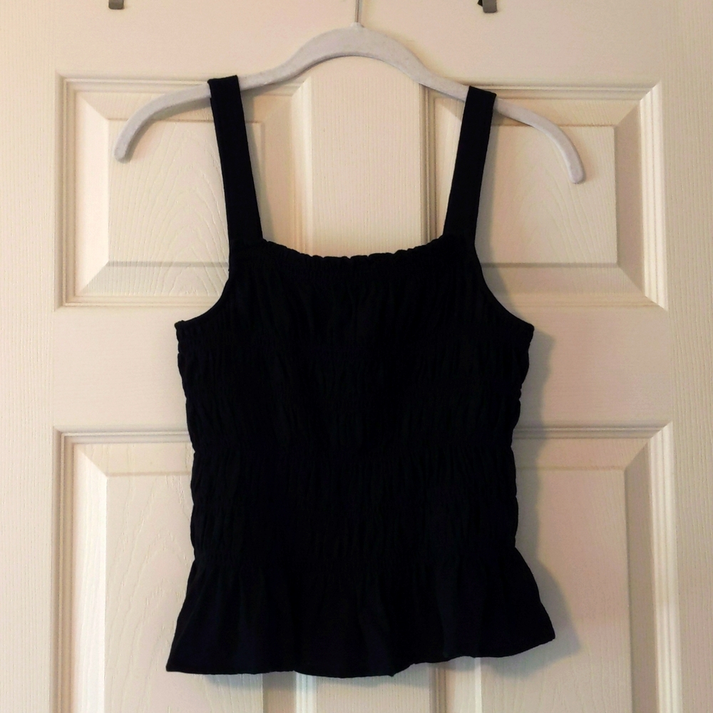 Black sleeveless rouched top